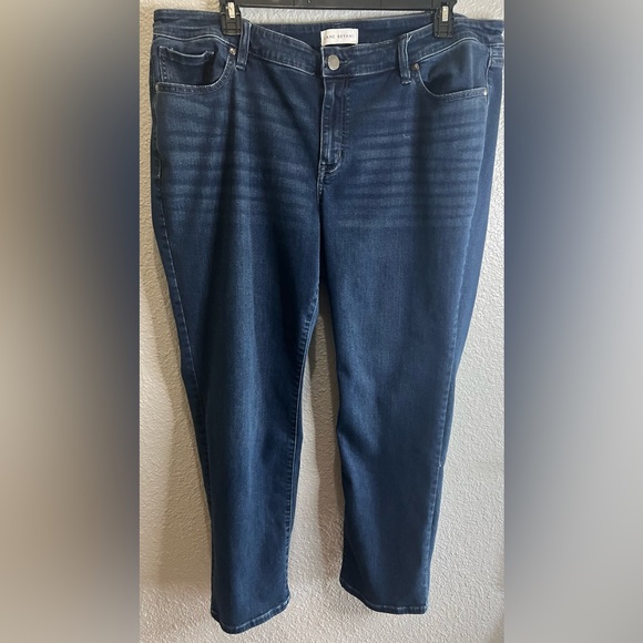 Lane Bryant Denim - Lane Bryant size 22 Mid-rise Straight jeans